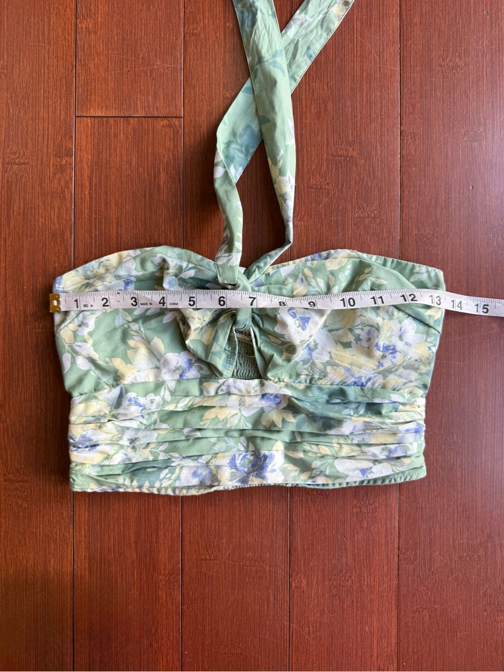 Abercrombie & Fitch Floral Halter Crop Top - Small - Picture 6 of 8